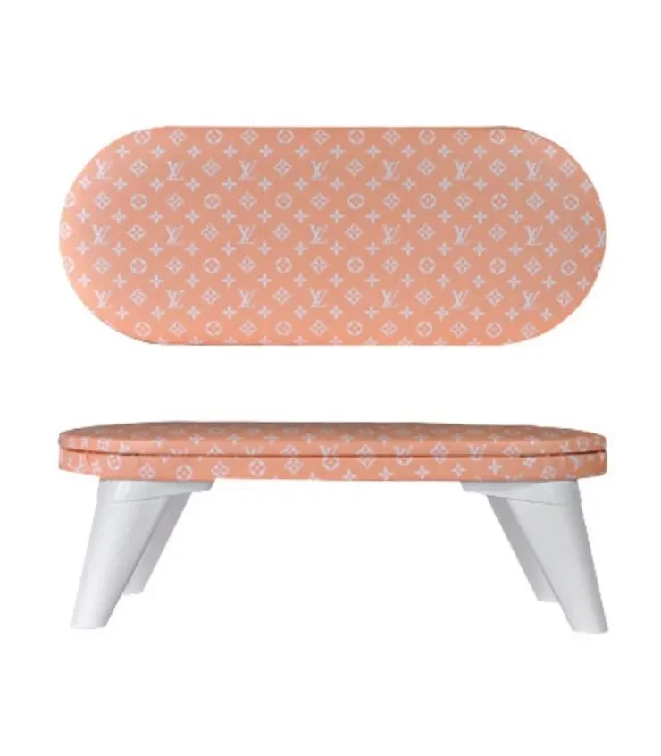 زیر دستی روسی پایه دار گلبهی طرح لویی ویتون